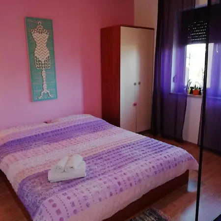 Apartment Rossa *